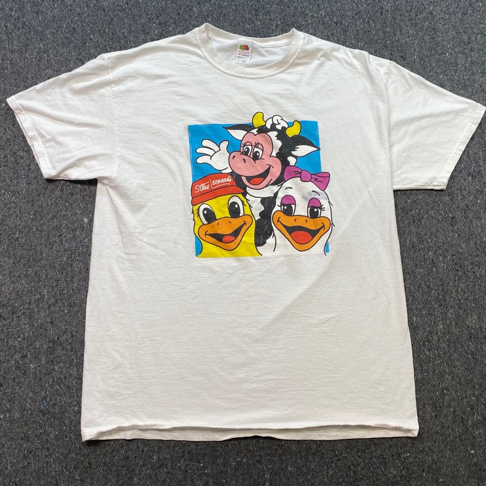 Stew Leonards TShirt Sz L Mens White Retro Farm Animals Graphic Souvenir Tee